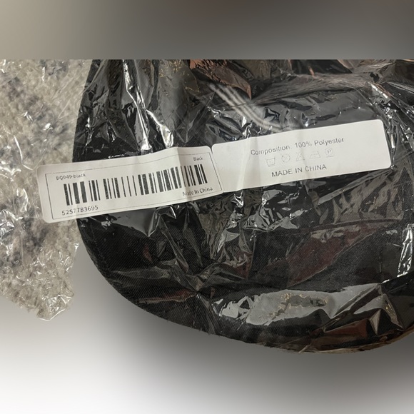 USA Men’s Women’s Embroidered Flag Hat in Black - Picture 7 of 14